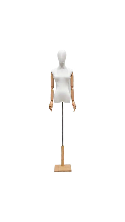 Donna sartoriale con braccia + testa